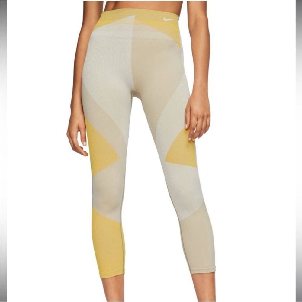 NIKE | Dri Fit Sculpt Icon Clash Cropped Leggings Yellow Gray Tan Women’s Size M